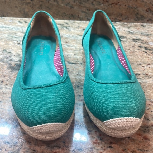 NEW Women’s Talbots Palma Cotton Canvas Flats size 7.5 perfect for Christmas! 🎄 - Picture 6 of 8